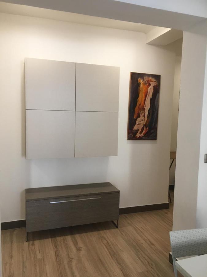 Apartment 46 *